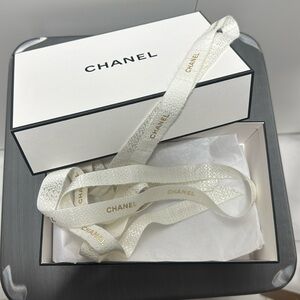 Chanel gift box - empty box - storage box